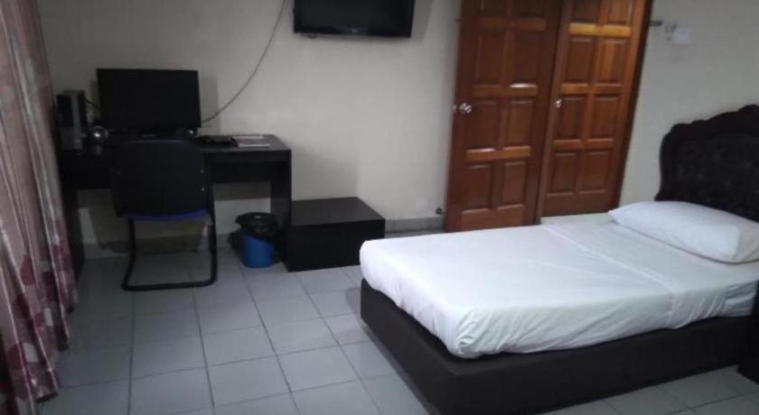 Oyo 90376 Centre Point Hotel Limbang Exteriér fotografie