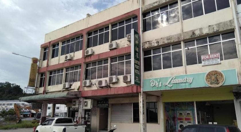 Oyo 90376 Centre Point Hotel Limbang Exteriér fotografie